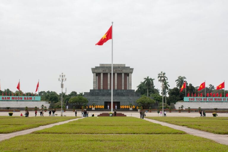 Opportunities to sell in Vietnam, what you need to know