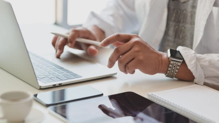 Export management, the importance of outsourcing 